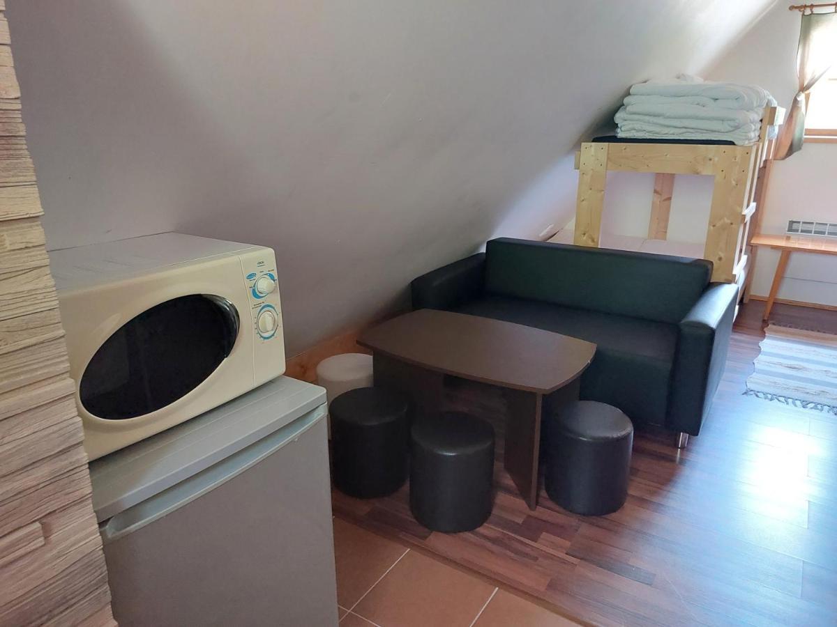 Chatka Pod Jaskynou Maluzina Экстерьер фото